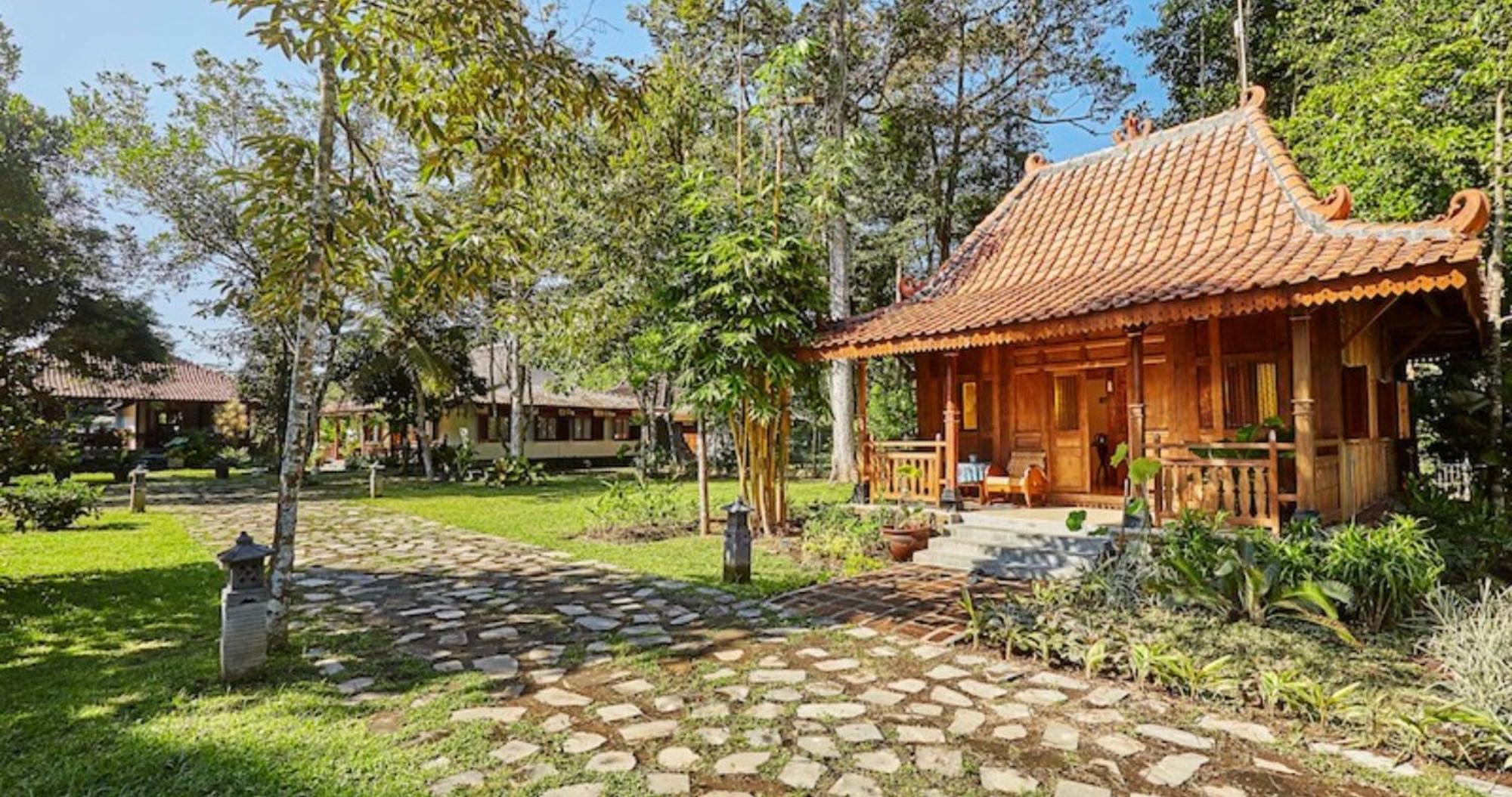Ndalem Nitihardjan Hotel Magelang Kültér fotó